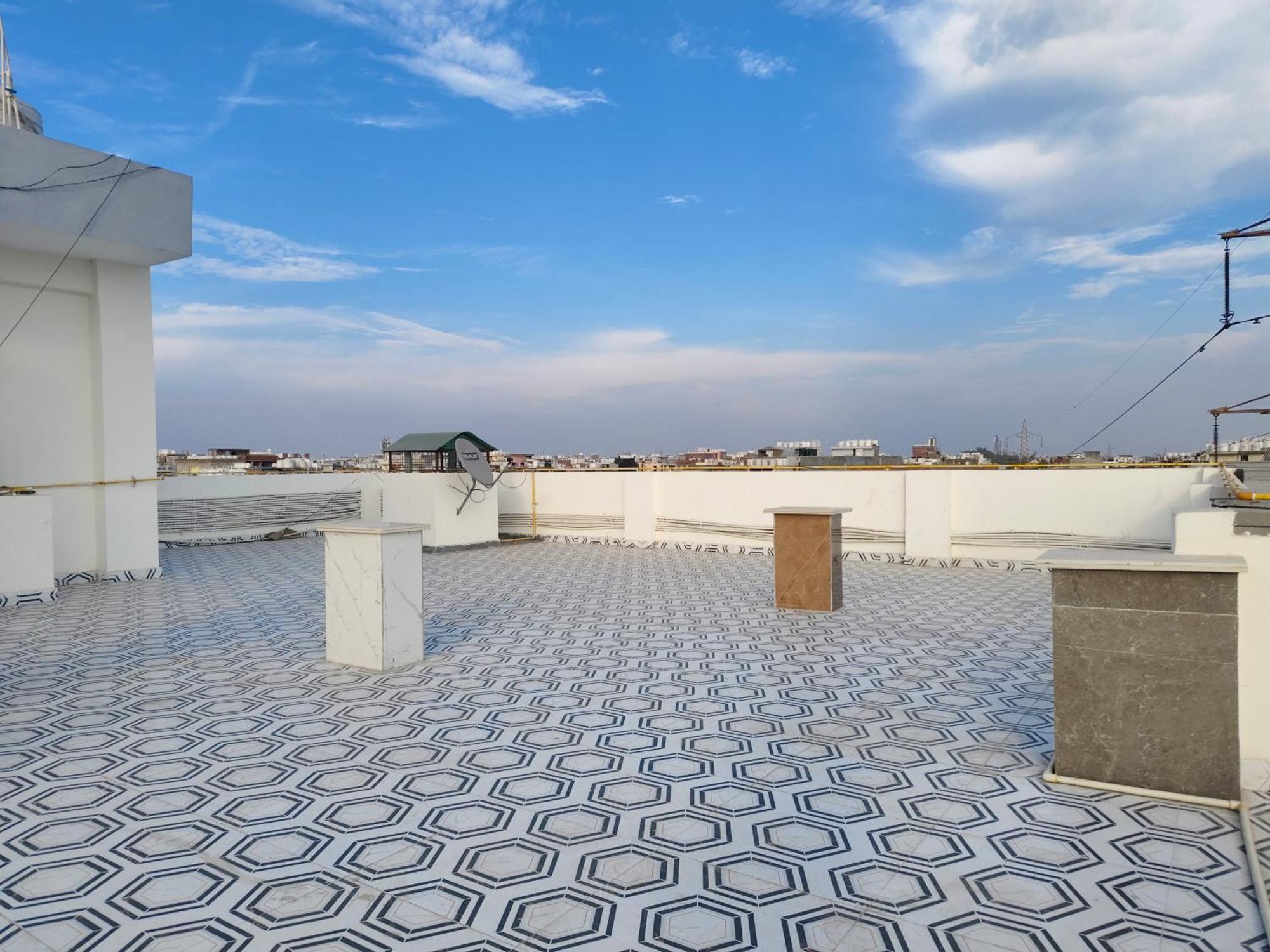 Apartment Divisha Homes 1bhk At South Delhi *