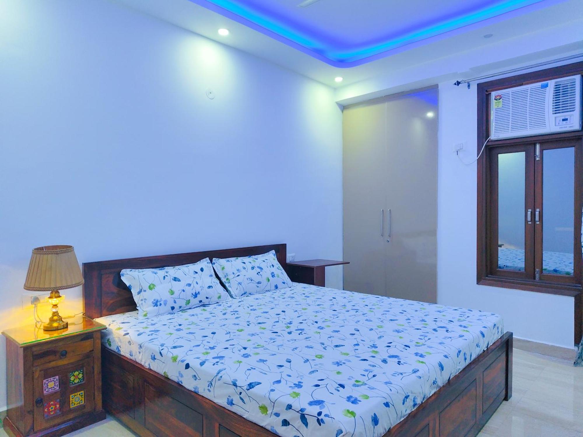 Divisha Homes 1bhk At South Delhi Apartment *